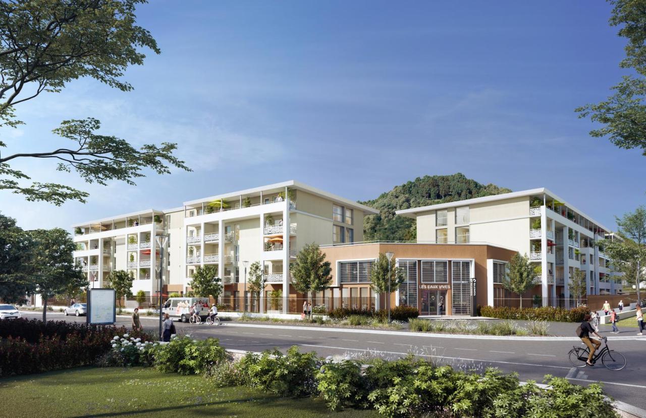 Residence Services Seniors Domitys Les Eaux Vives 디뉴레뱅 외부 사진
